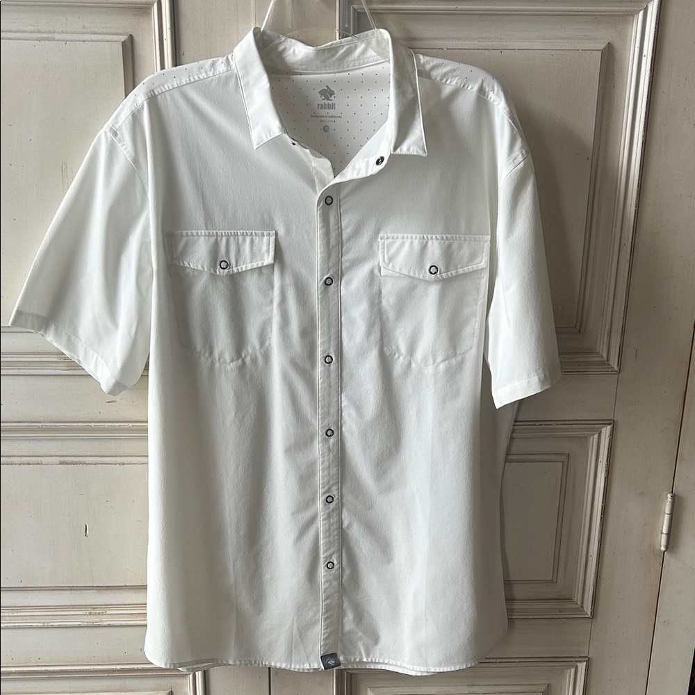 White Short-Sleeve Button-Up Shirt by Rabbit